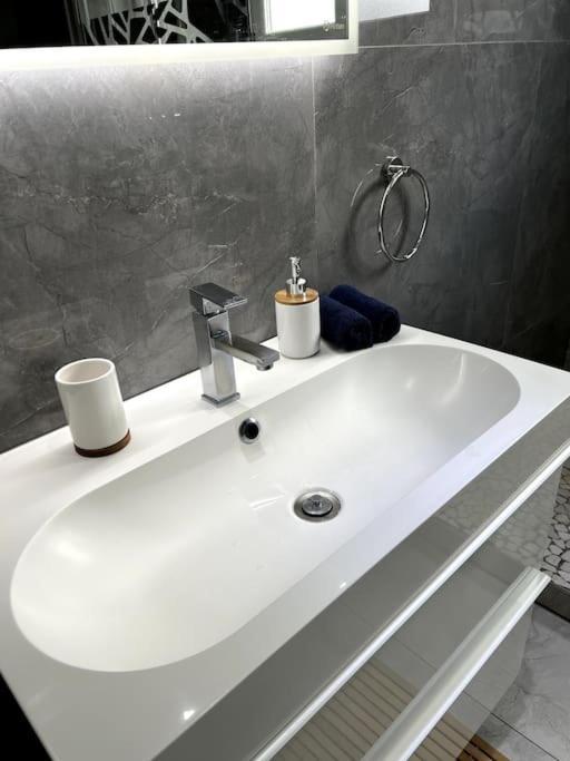 Superbe appartement lumineux avec parking gratuit Wintzenheim Extérieur photo